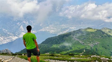 Montagna di Viaggi : Brentonico: 7 escursioni trekking e 